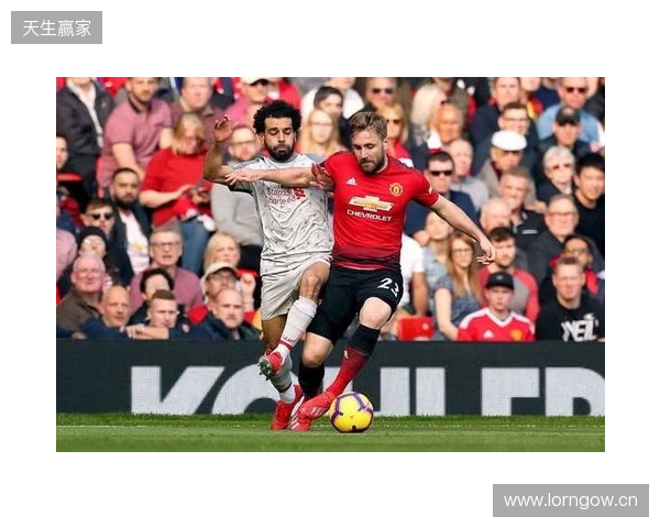 利物浦客战森林:萨拉赫、加克波、埃基蒂克首发,维尔茨出战 利物浦客战森林:萨拉赫、加克波、埃基蒂克首发,维尔茨出战