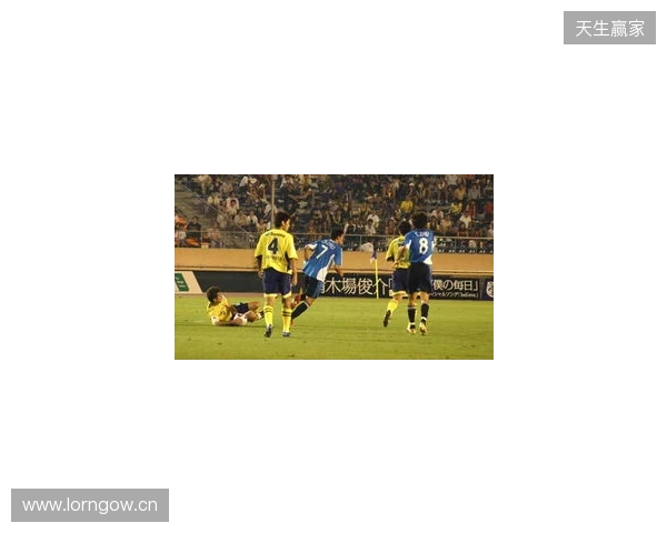 开门红!大连鲲城2-1击败苏州东吴 38岁穆谢奎破门双方各轰世界波 开门红!大连鲲城2-1击败苏州东吴 38岁穆谢奎破门双方各轰世界波