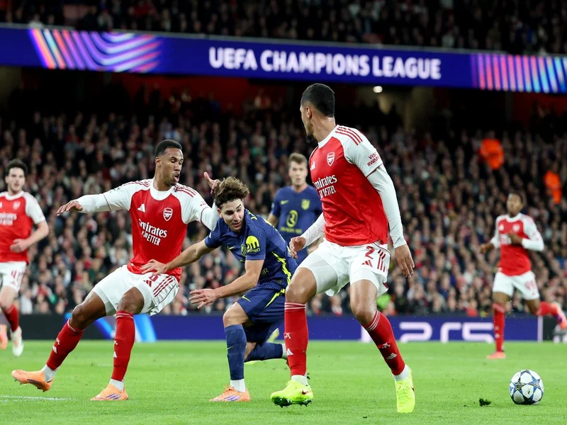 两场欧冠半决赛成功过人：阿森纳9次，奥利塞8次，马竞7次